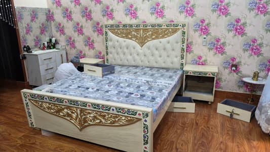 excelent conditon new deco paint appied