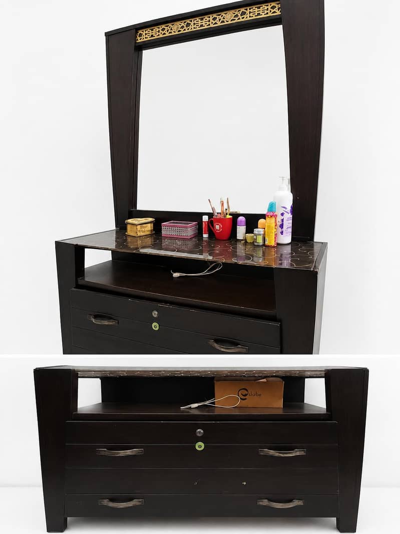 Dressing table 0