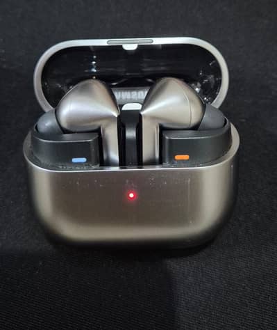 Samsung Galaxy Buds 3 Pro excellent condition