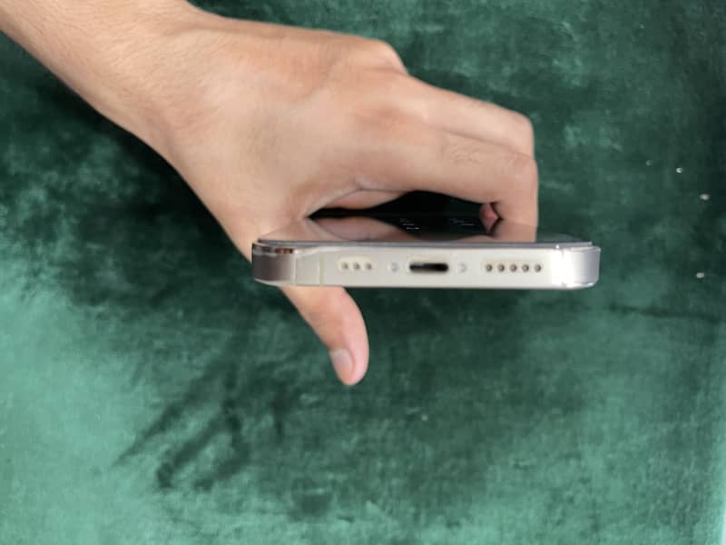 Iphone 14 pro 4