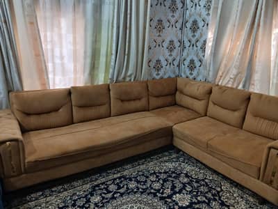 4 months used l shape sofa excellent condition