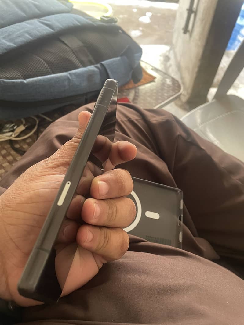 Google Pixel 7 4