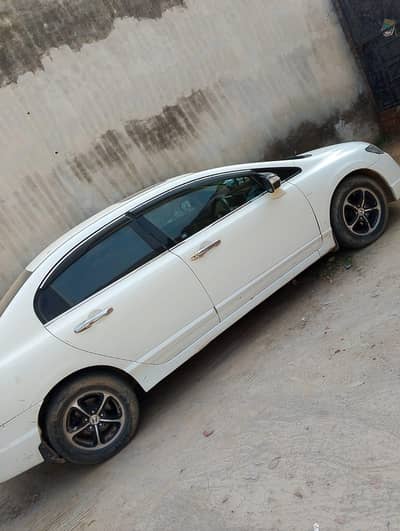 Honda Civic Oriel 2009