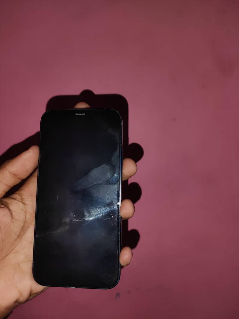 Apple iPhone 12 3