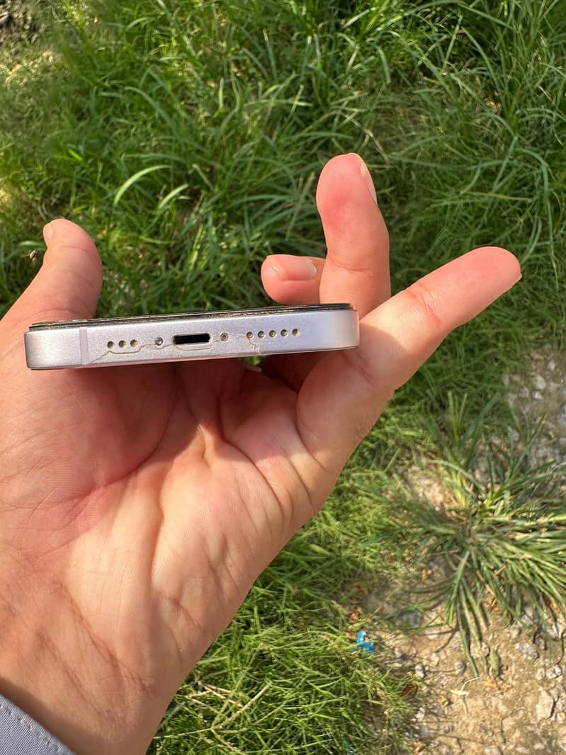 Apple iPhone 14 1