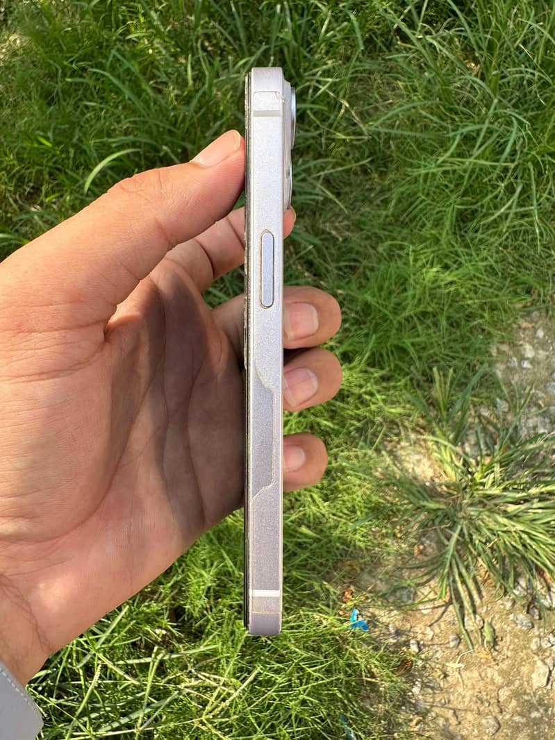 Apple iPhone 14 2