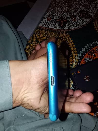 Samsung Mobile M11