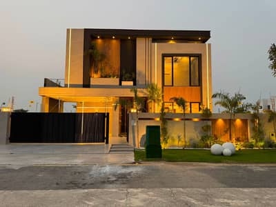 1-Kanal Signature Ultra-Modern House | Contemporary Luxury Living For Sale