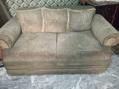 I want to sale my sofa on urgent basis