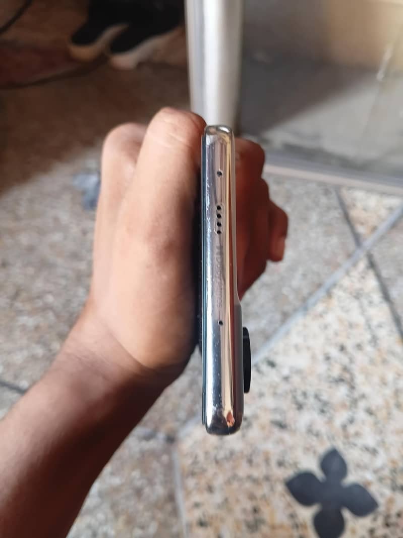 Tecno CAMON 40 5
