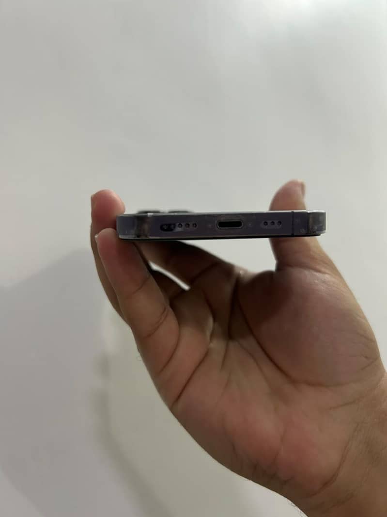 Apple iPhone 14 Pro 4