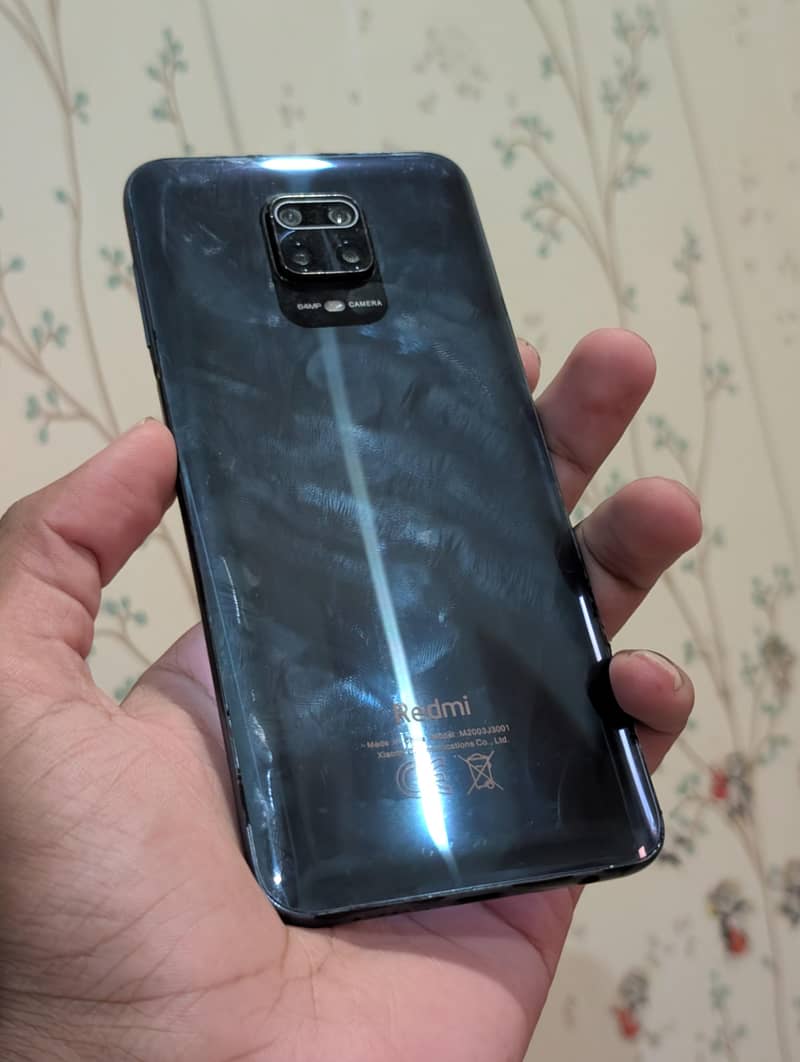 Xiaomi Redmi Note 9S 0
