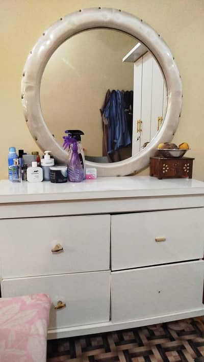 Bedroom Furniture – Bed, Dressing & 2 Side Tables – 1 Year Used