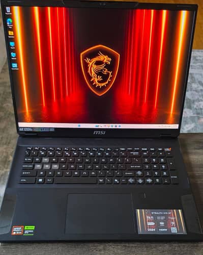 MSI Stealth A18, AMD Ryzen 9, RTX 5080, 64GB/2TB, 18" 4k UHD mini LED
