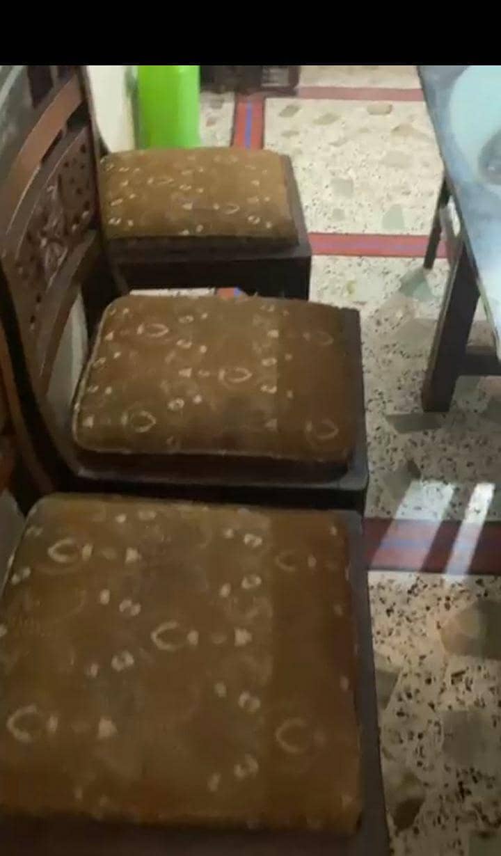 6 seater dining table 2