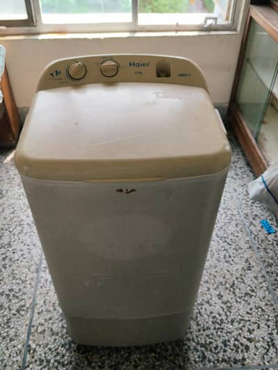 Haier HWM80-35 Single Tub Washing Machine – Good Condition