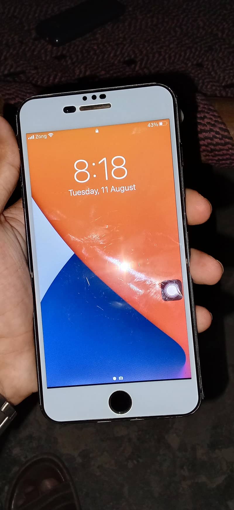 Apple iPhone 7 Plus 0