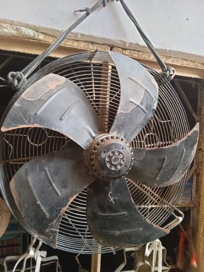 Exhaust fan 18"