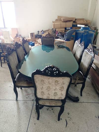 8 Seating Dinning Table with Glass top