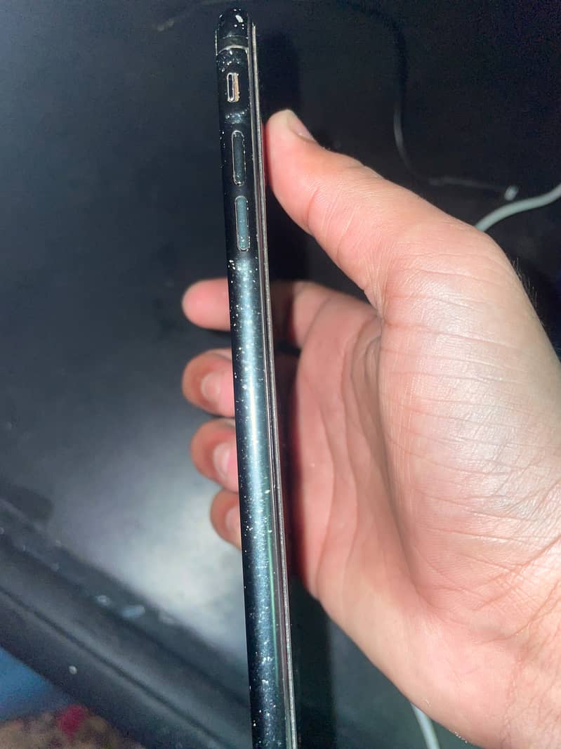 Apple iPhone 7 Plus 3