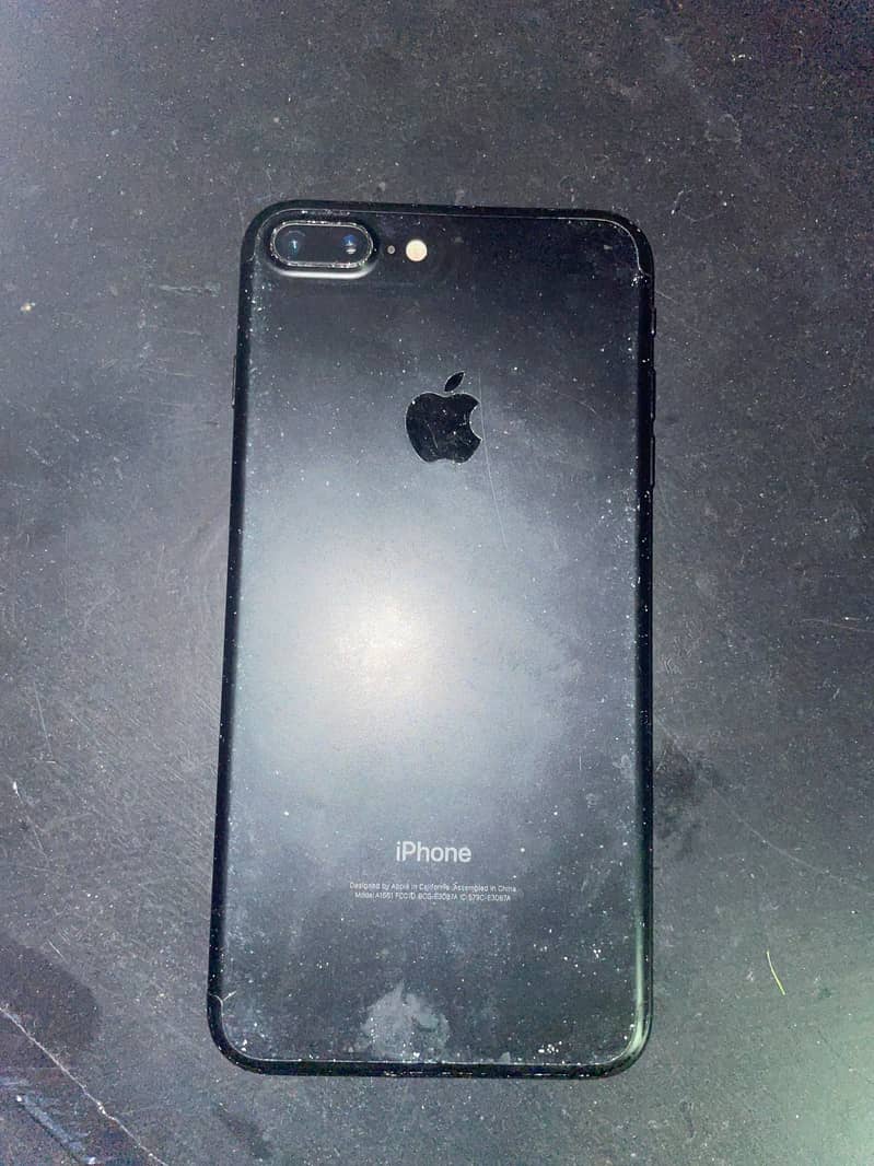 Apple iPhone 7 Plus 5