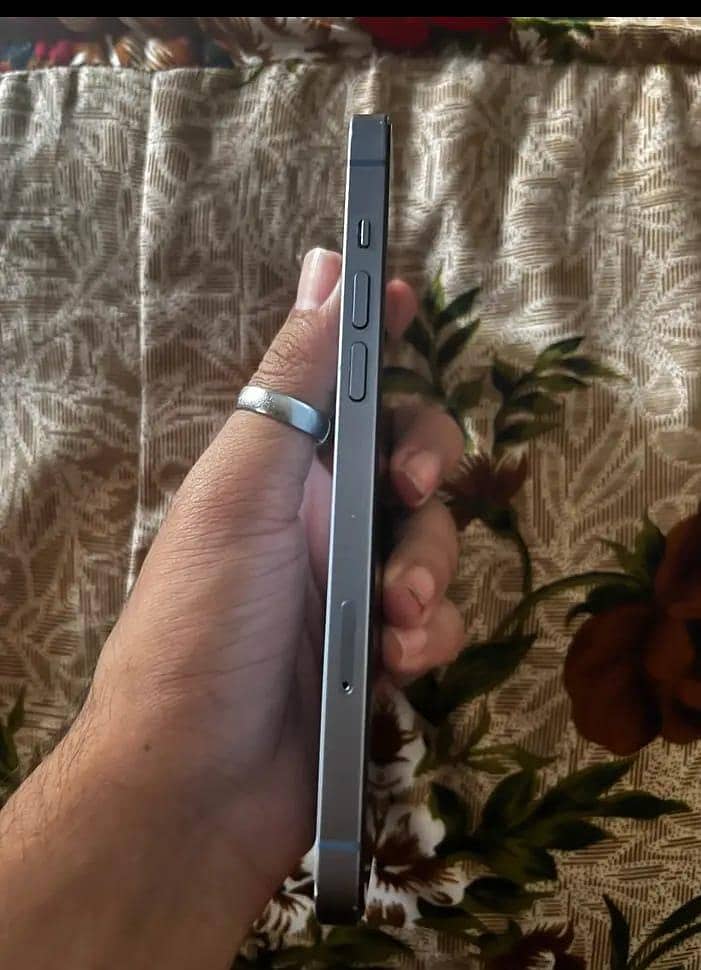 Apple iPhone 14 plus 1