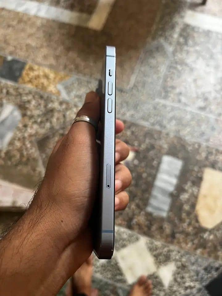 Apple iPhone 14 plus 3
