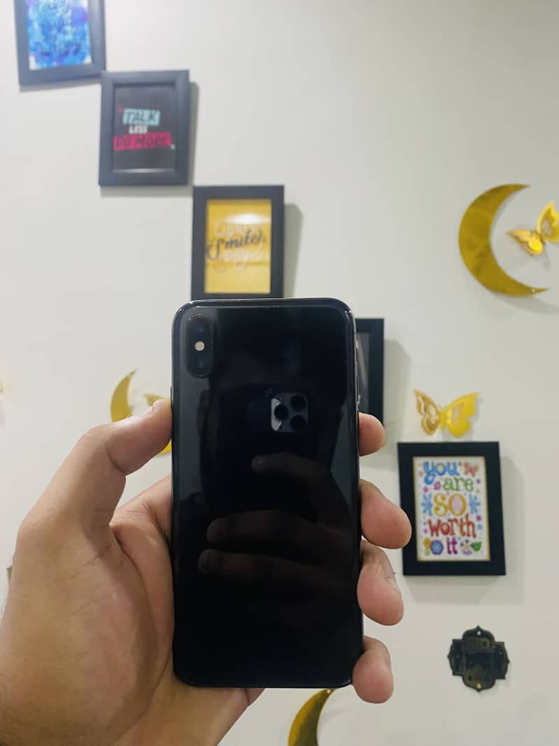 Apple iPhone X 3