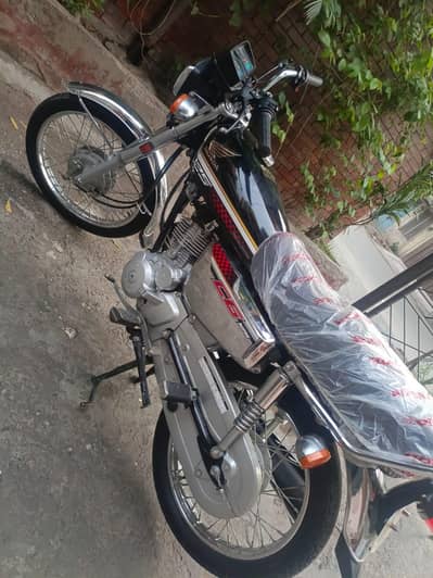 Honda 125 Model 2025 New condition Home Use