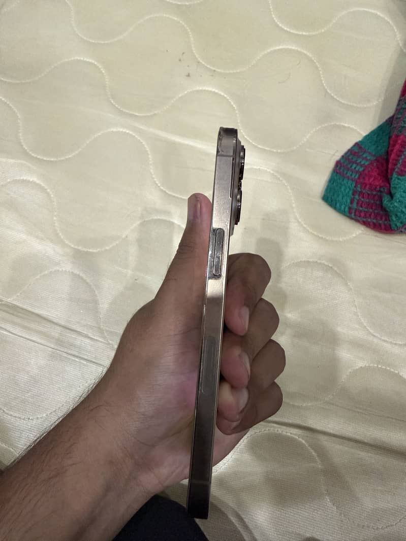 iPhone 13 Pro 1