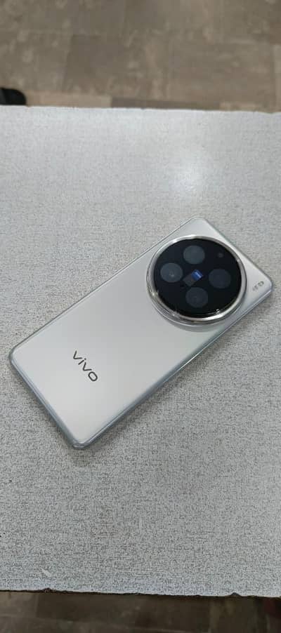 Vivo x200 Pro