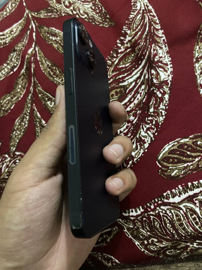 Apple iPhone 14 2
