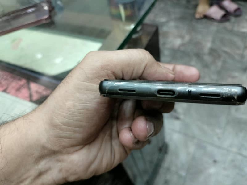 Google Pixel 7 4