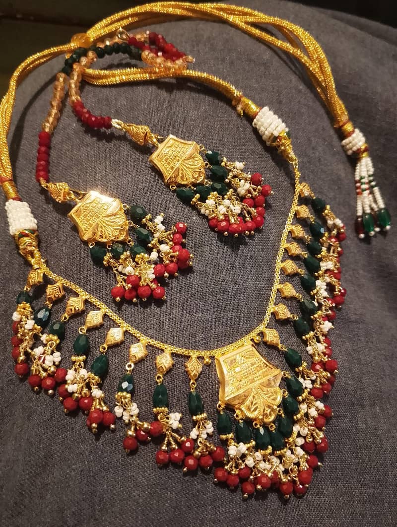 GOLD  1