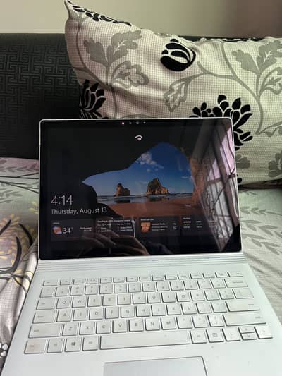 Microsoft Surface Book 2