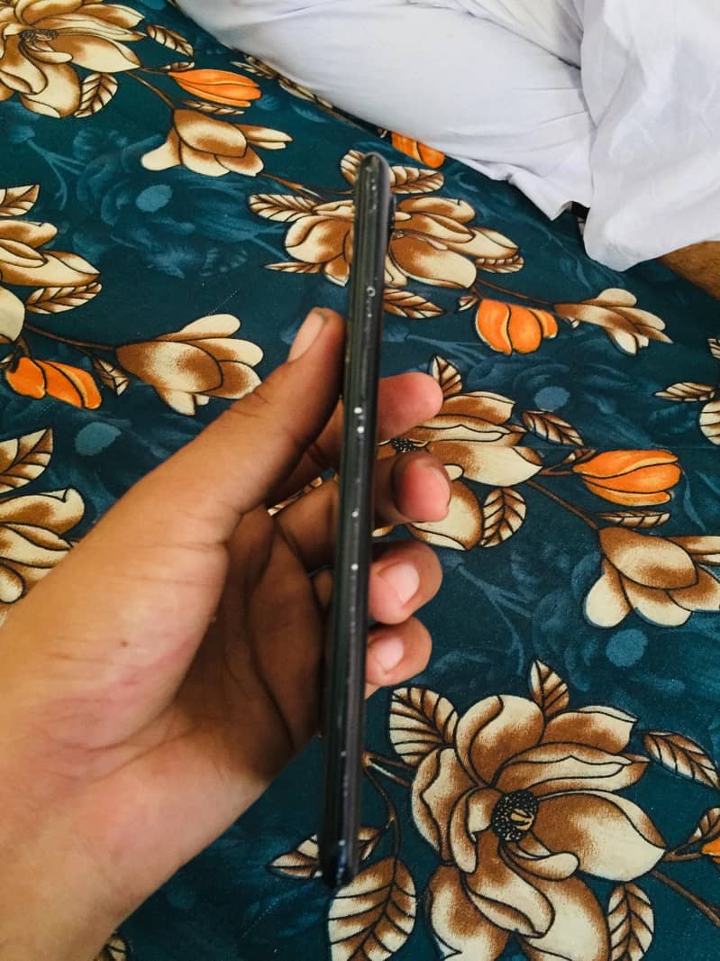 One Plus 5T 3