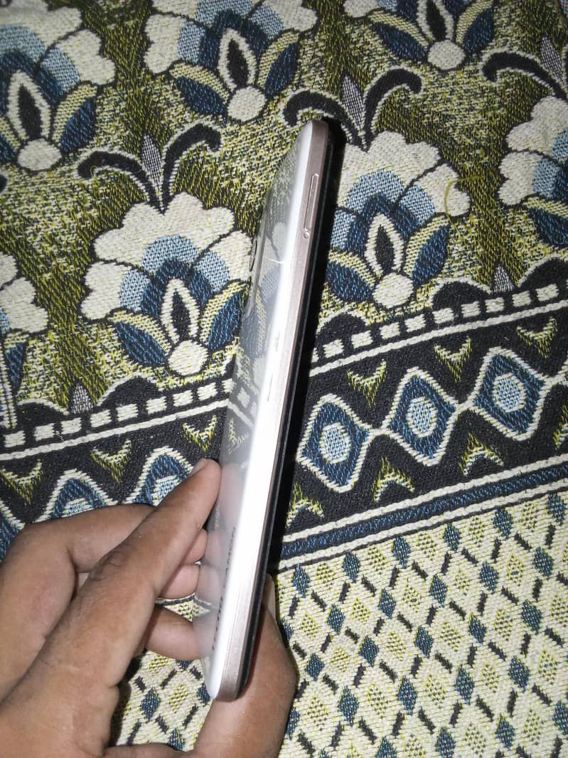 Tecno CAMON 18T 0