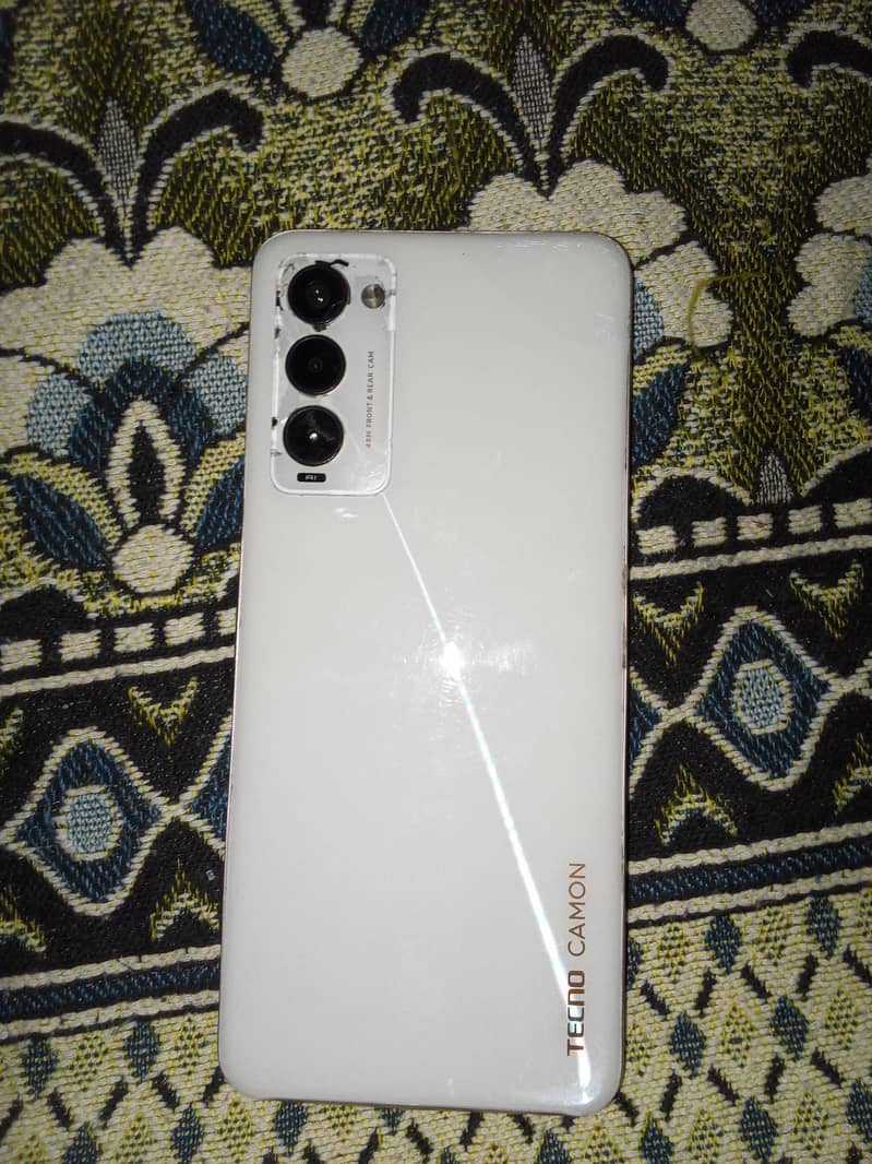 Tecno CAMON 18T 1