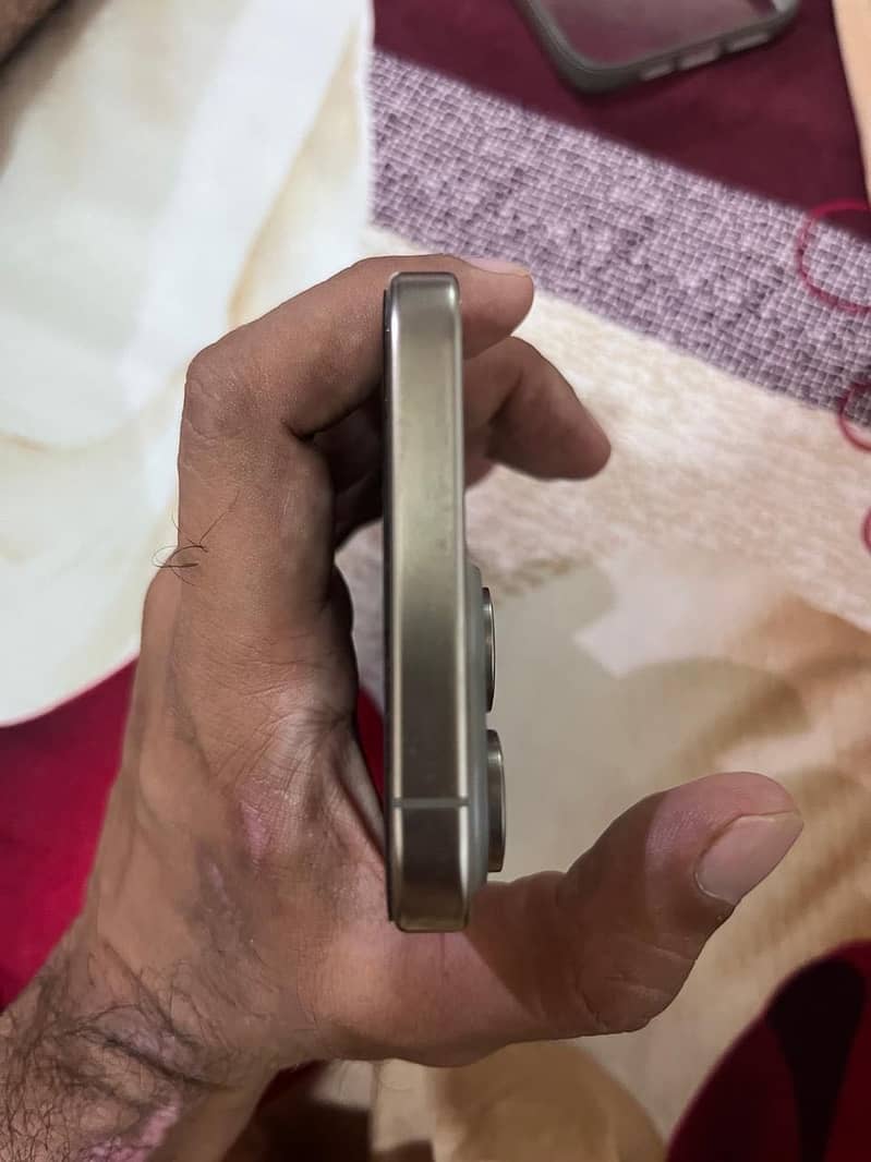 Apple iPhone 15 Pro Max 1