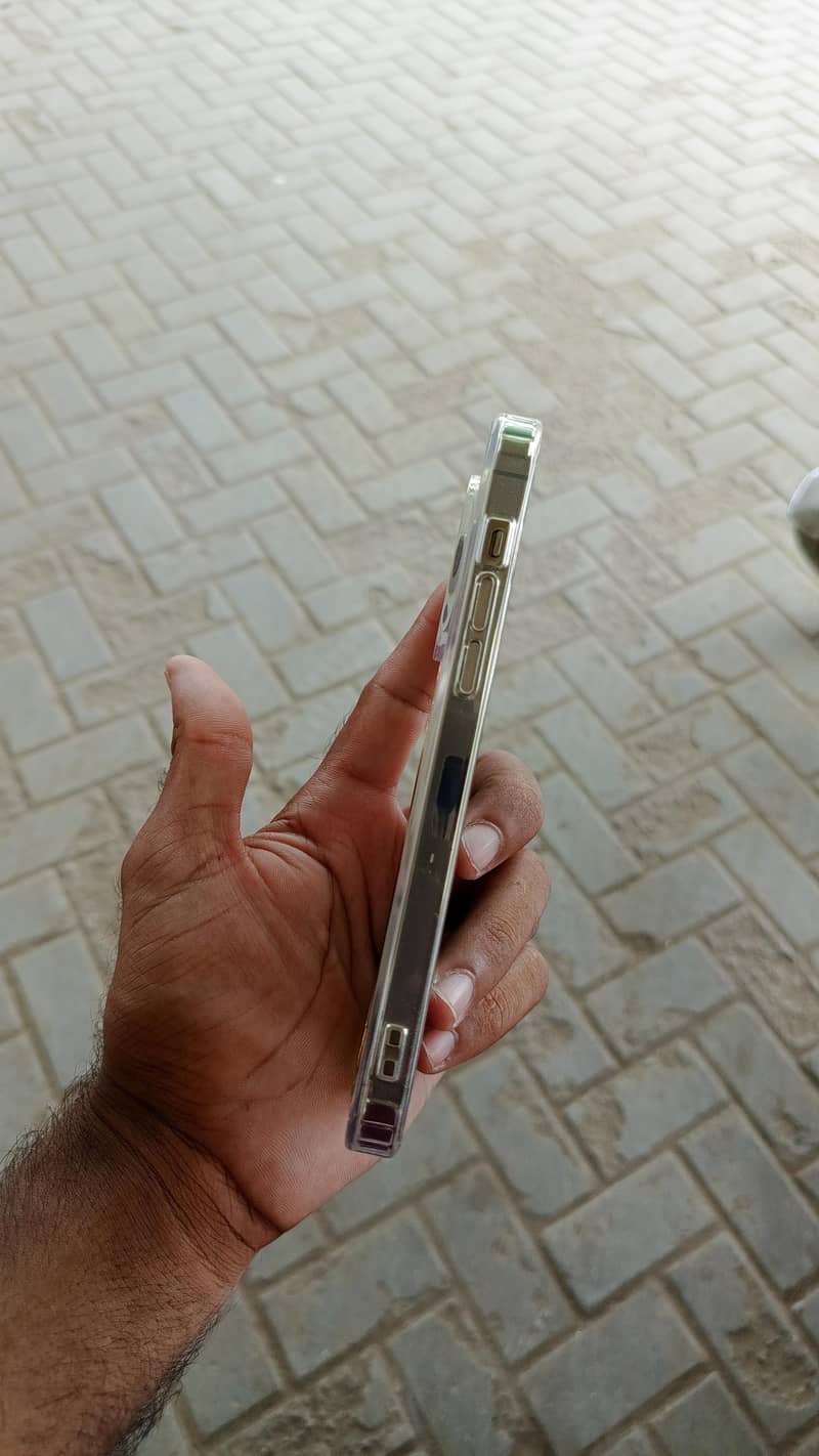 Apple iPhone 14 Pro Max 7