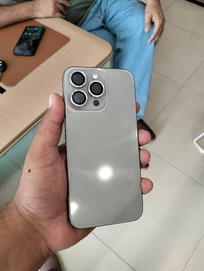 Apple iPhone 15 Pro Max
