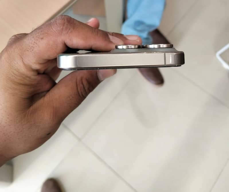 Apple iPhone 15 Pro Max 1
