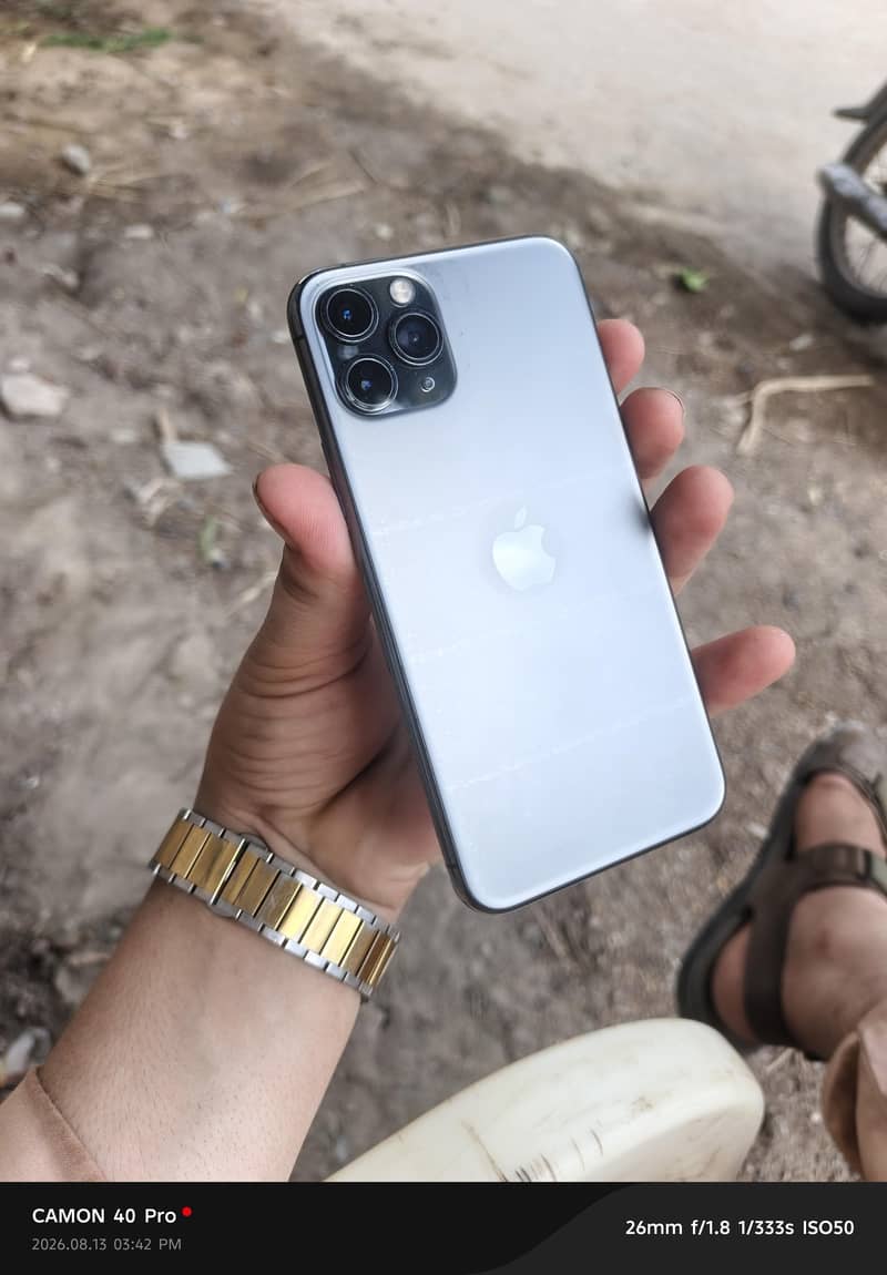 Apple iPhone 11 Pro 0