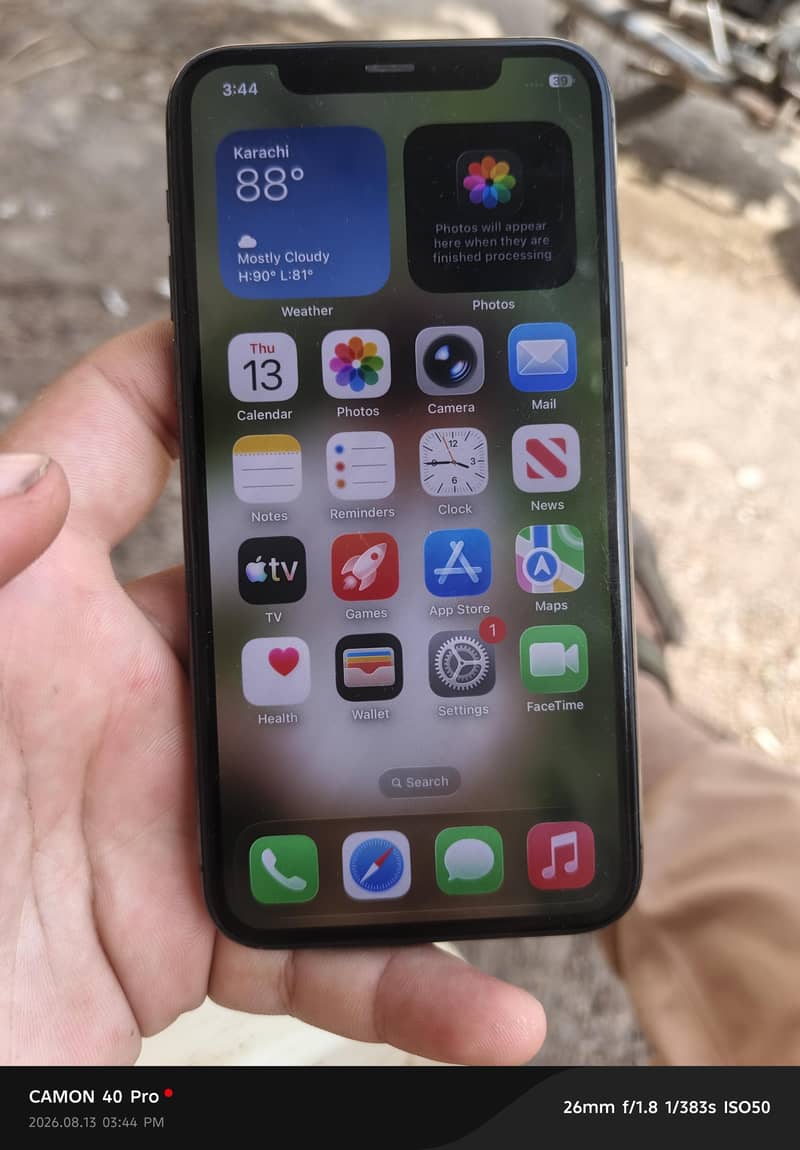 Apple iPhone 11 Pro 6