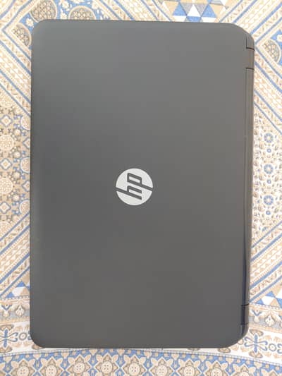 Hp TouchSmart 15 (i3 4th 8GB 500GB 15.6 inch Touchscreen )