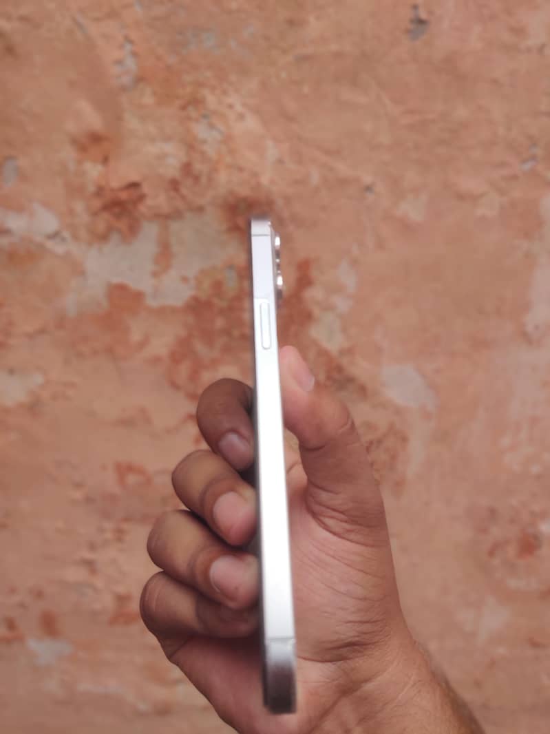 Apple iPhone 12 Pro Max 5