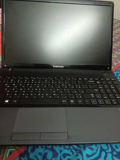 SAMSUNG Intel core i3