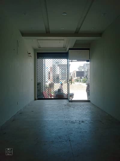 3 MARLA COMMERCIAL SHOP AVAILABLE FOR RENT