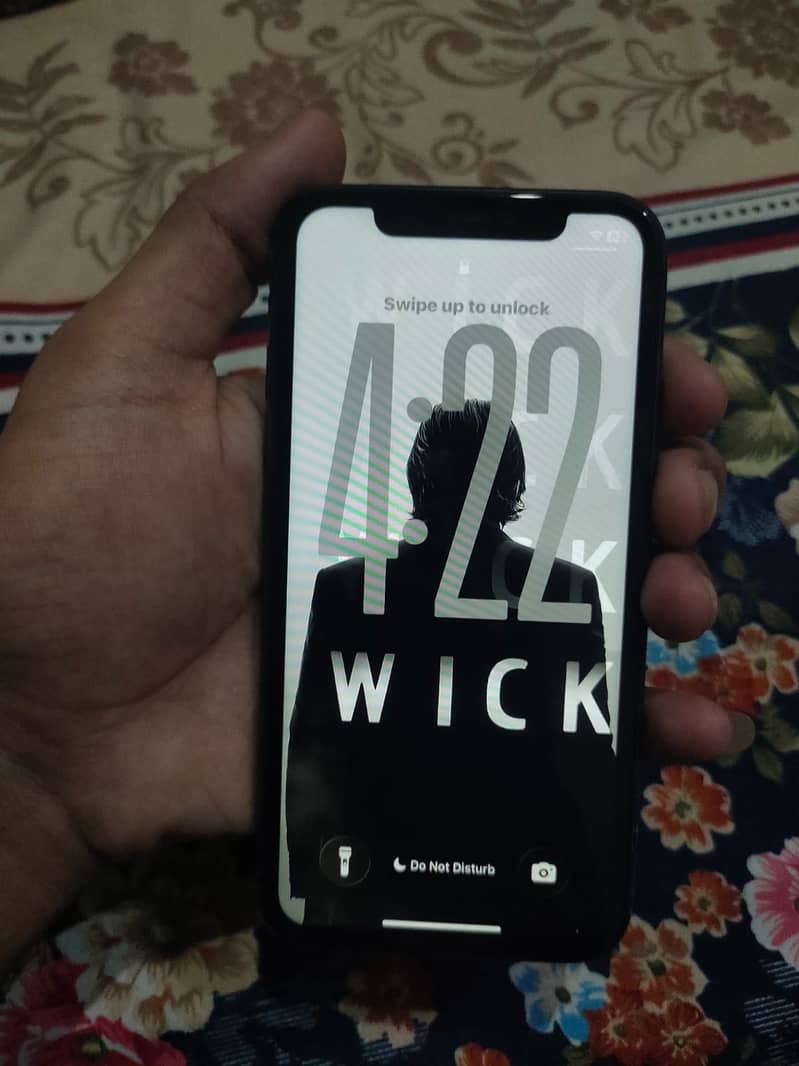 Apple iPhone 11 4