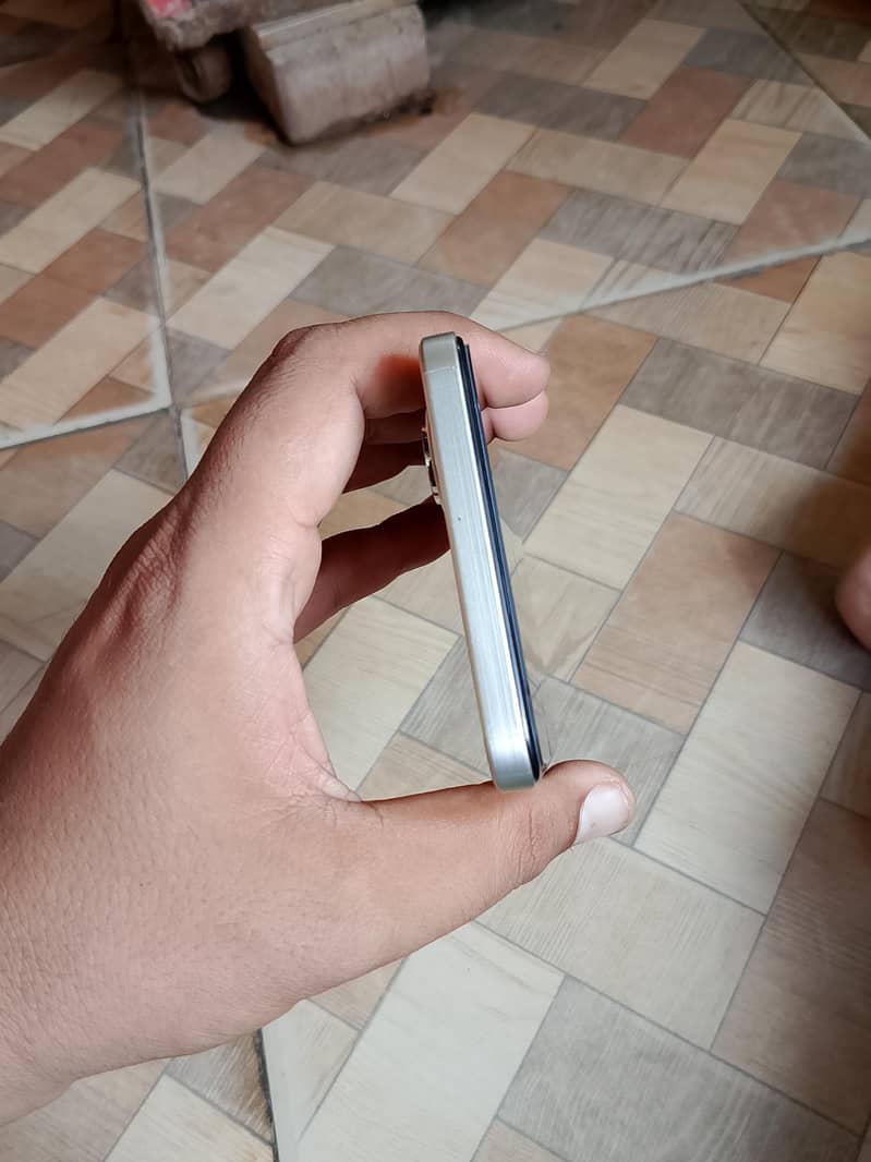 Itel S25 4
